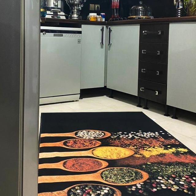 عکس فرش پاپریکا